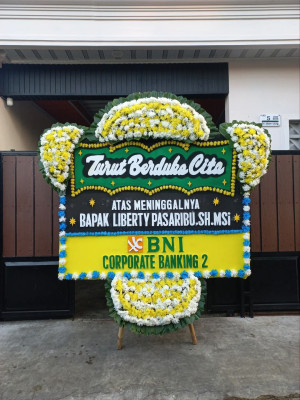 Papan Bunga Duka di Babakan Tarogong
