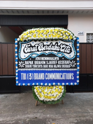 Papan Bunga Duka di Babakan Tarogong